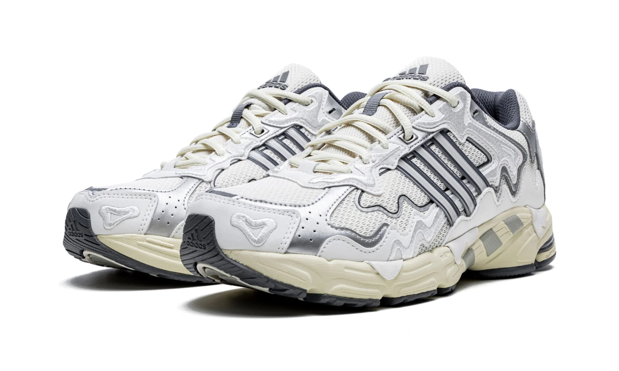 ADIDAS RESPONSE CL BAD BUNNY - Image 2