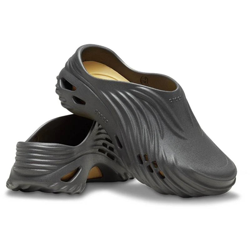 Crocs Echo Wave Clog Black Sand - Image 2