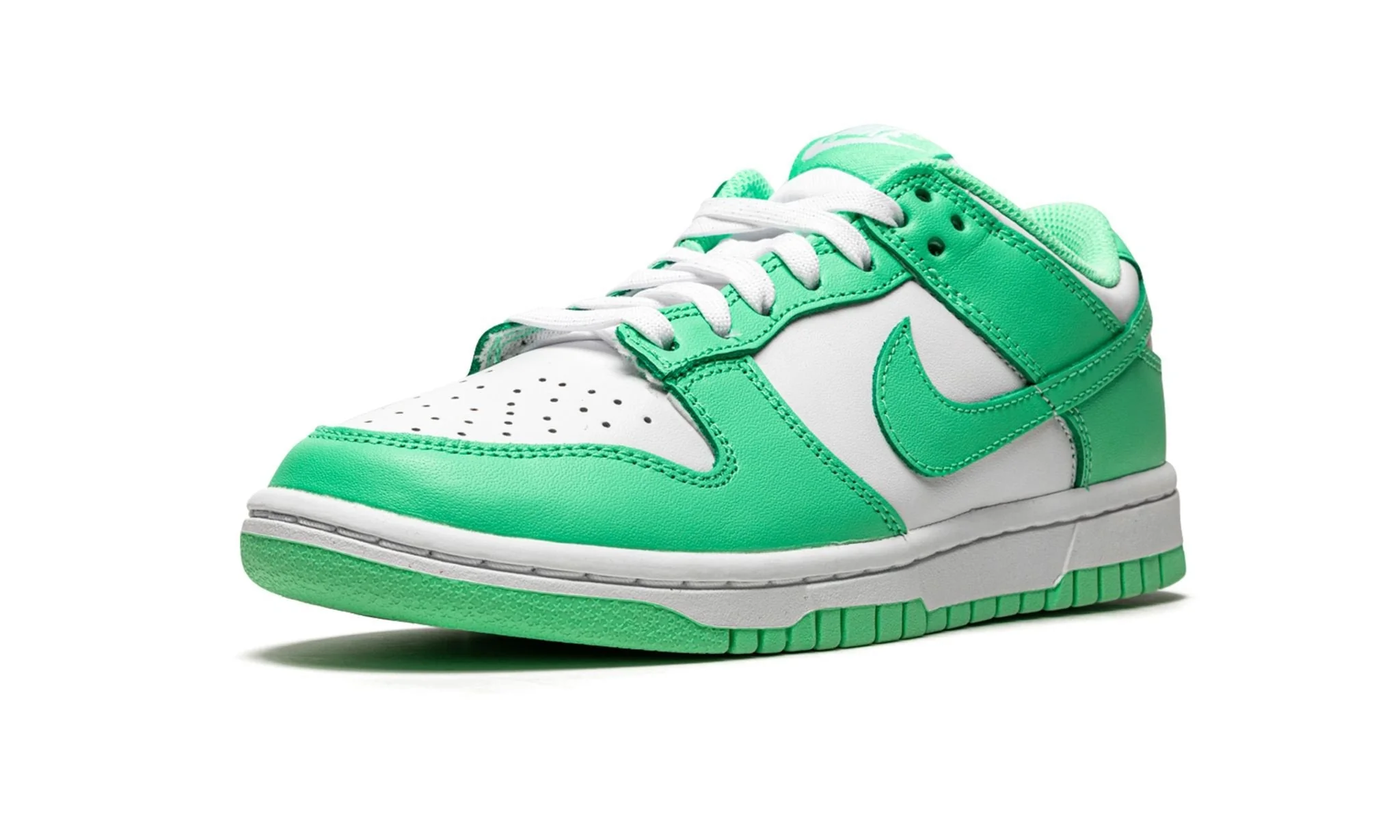 Nike Dunk Low Green Glow (W) - Image 4