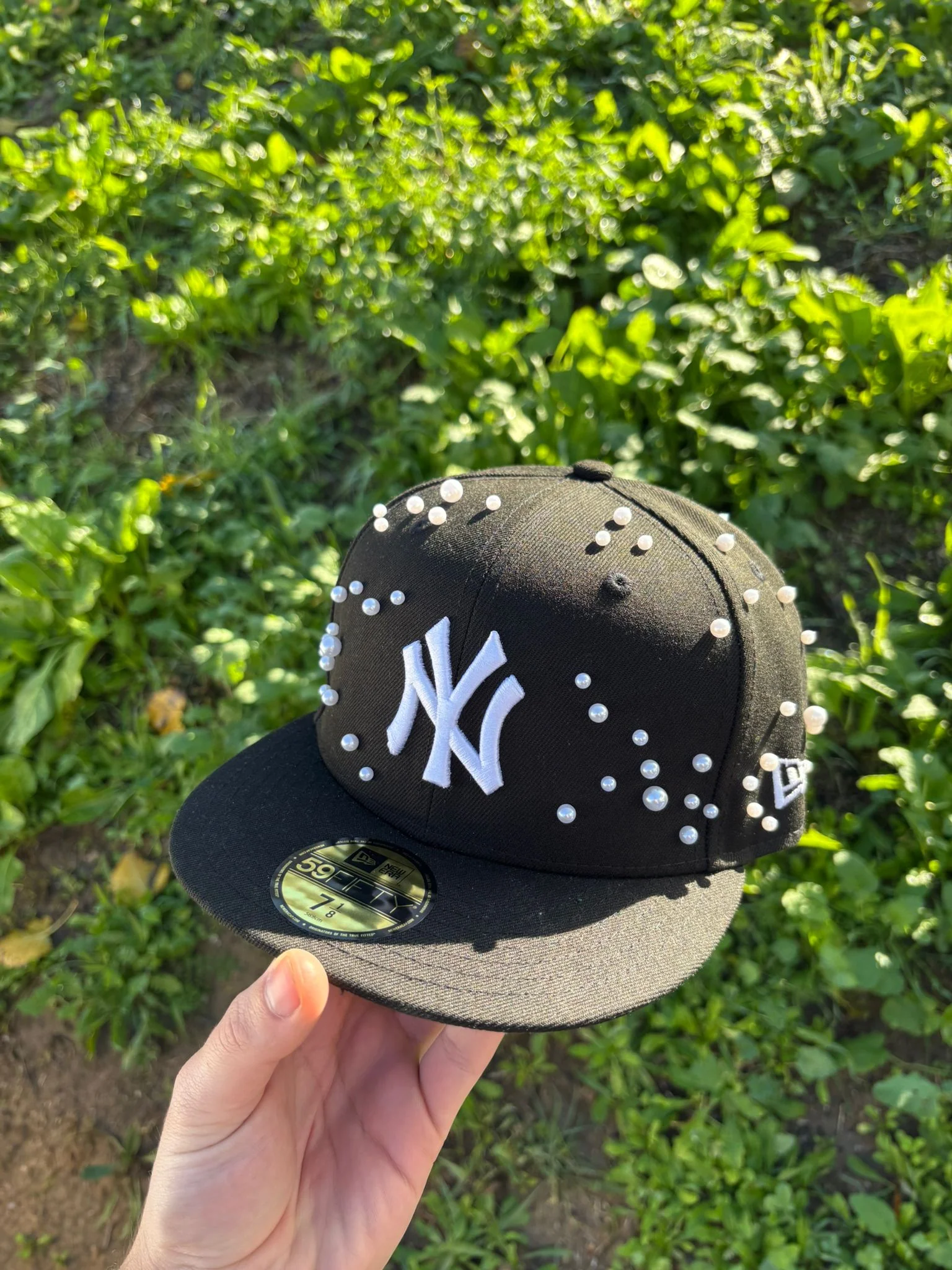 New York Yankees League Essential Black 59FIFTY Fitted Cap by MBS Studio