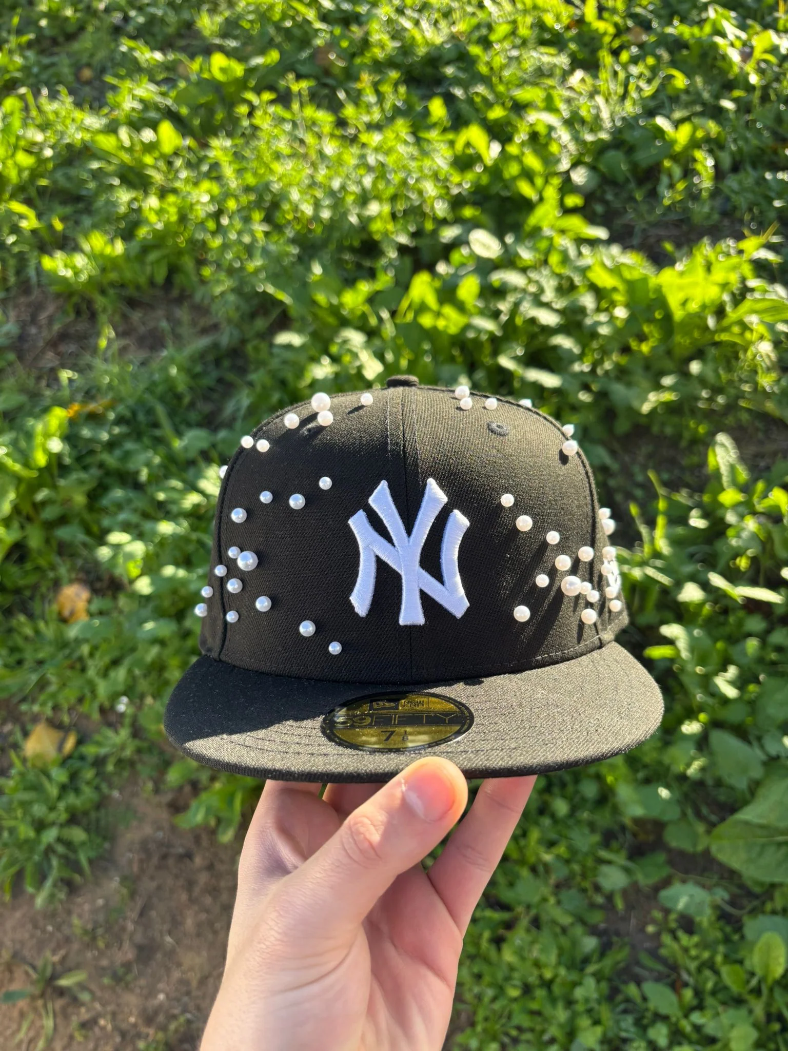 New York Yankees League Essential Black 59FIFTY Fitted Cap by MBS Studio - Image 2