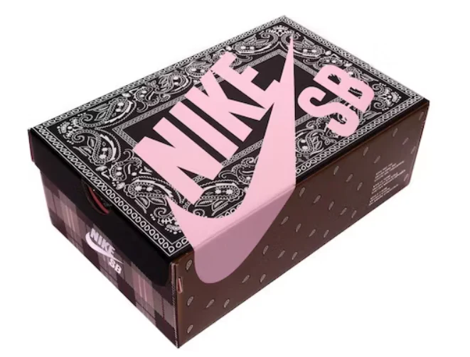 Nike SB Dunk Low Travis Scott (Special Box) - Image 2