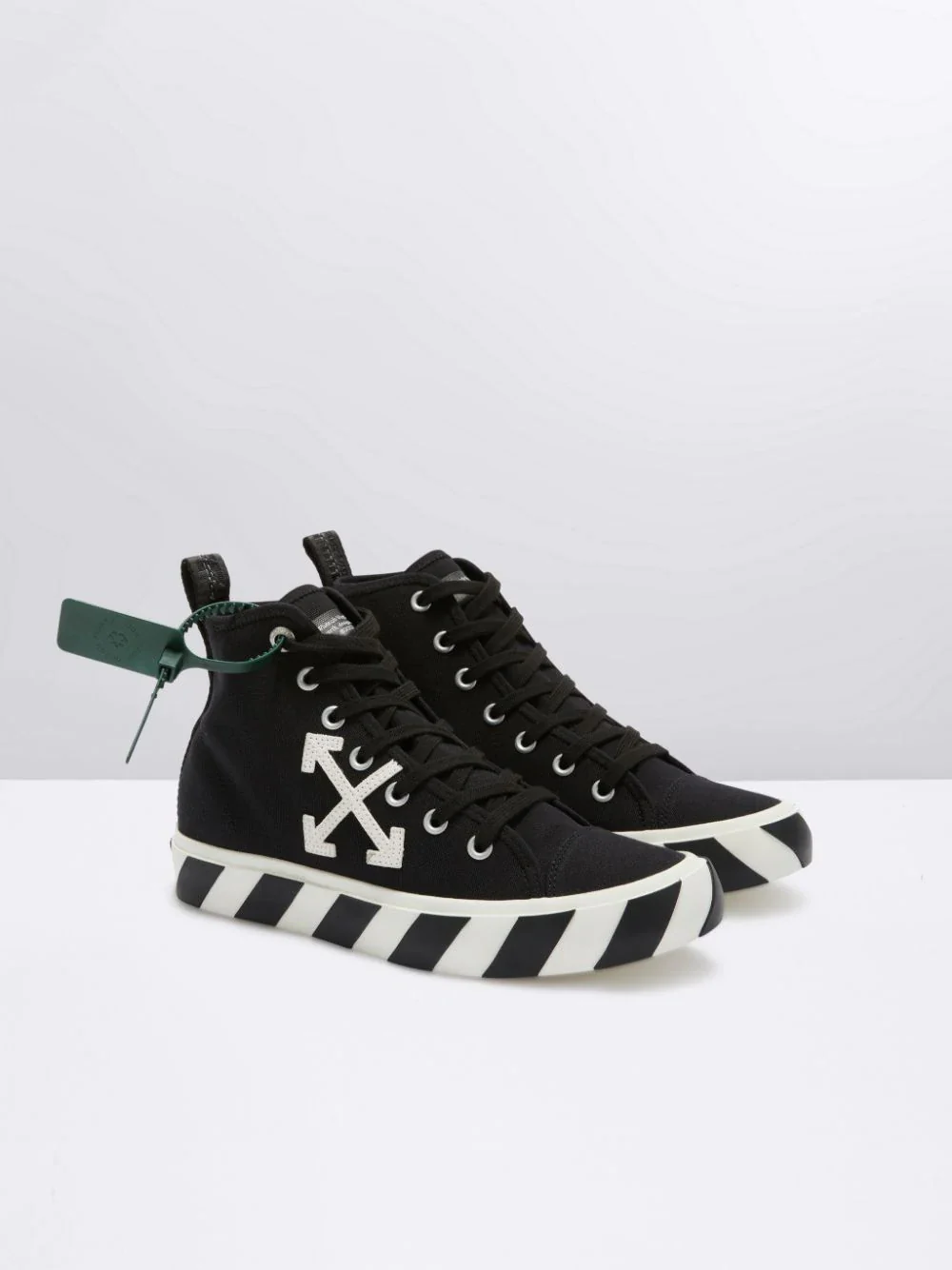 Off-White Mid Top Vulcanized Black - Image 3