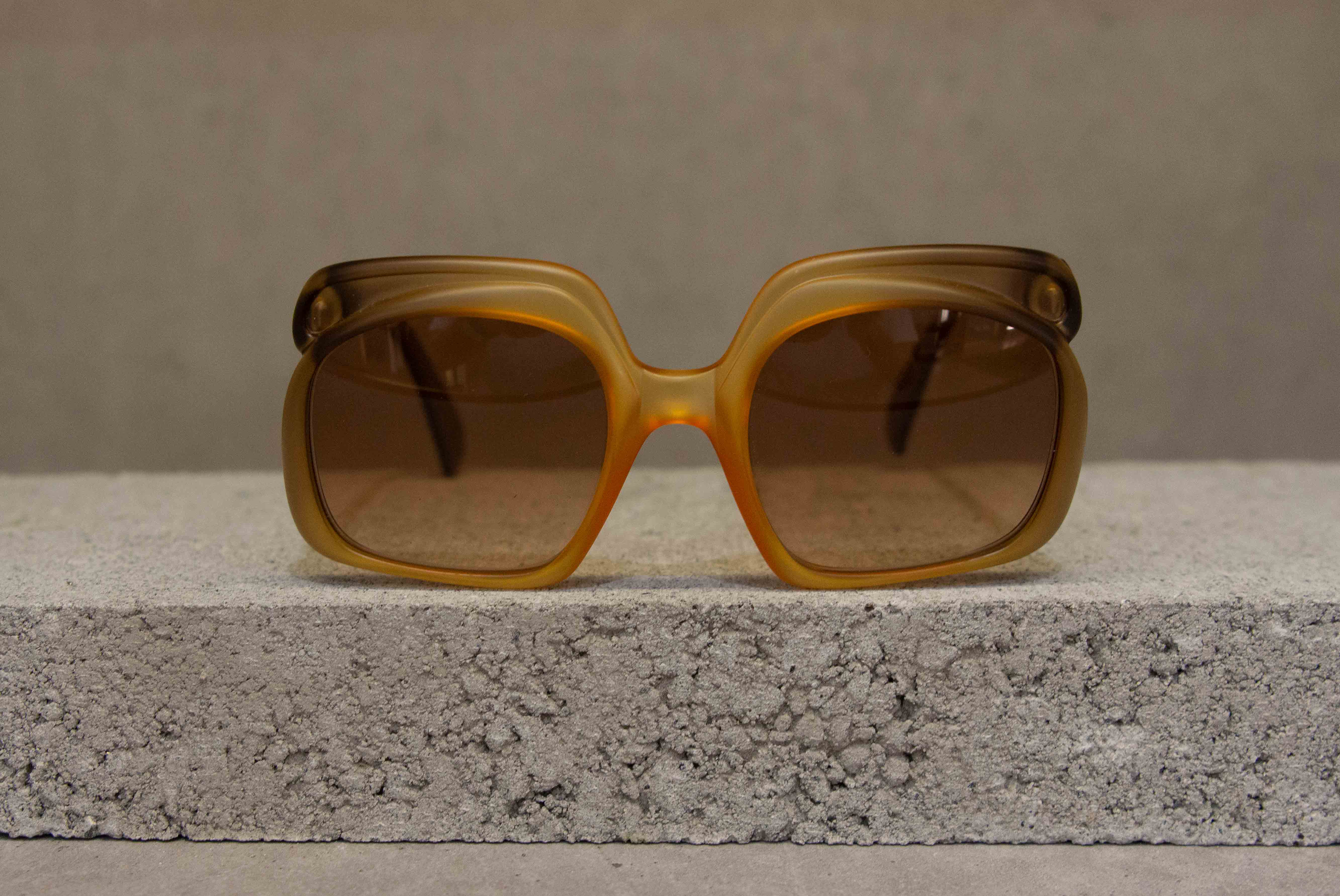 TVT 12 Dior Brown Fade