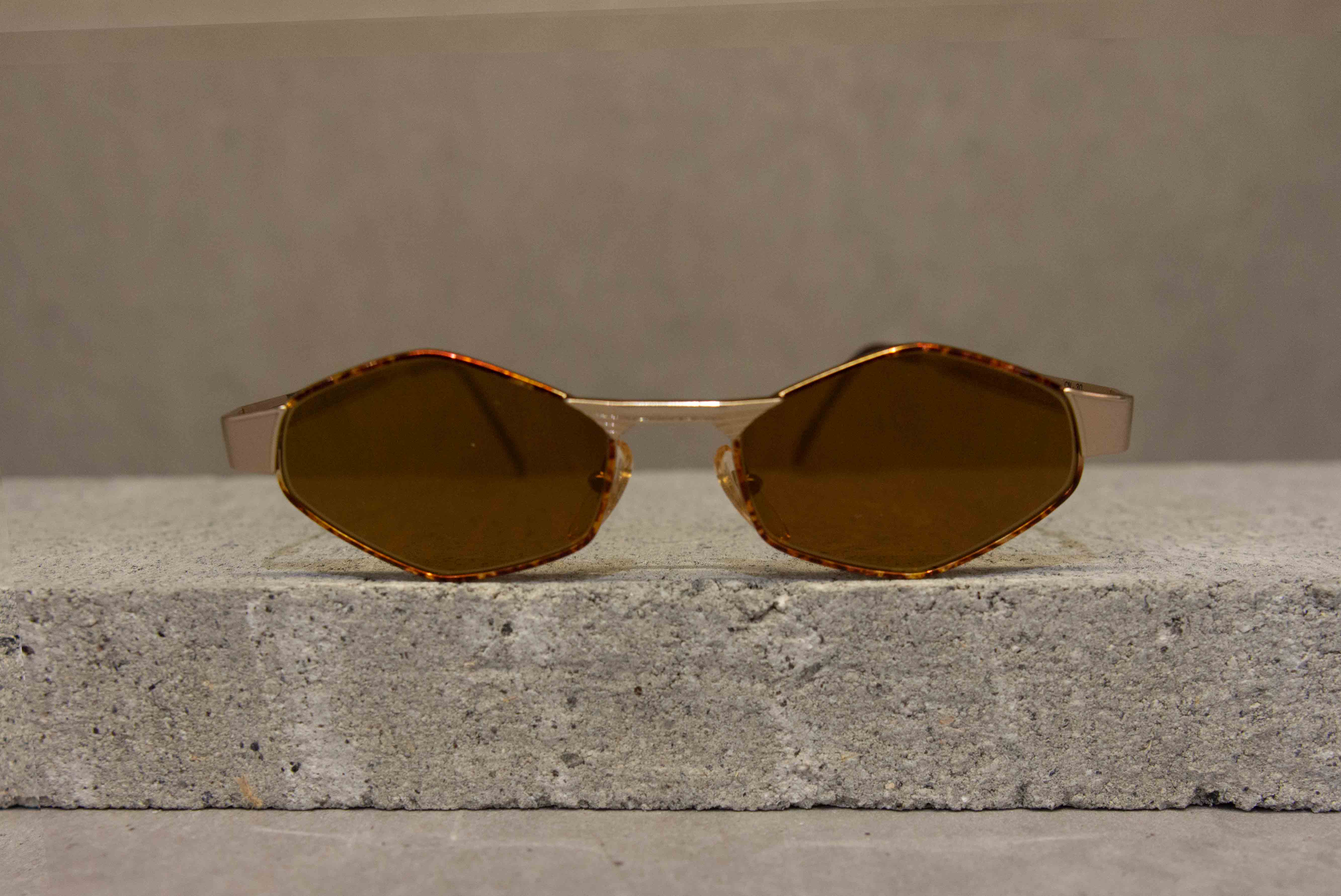 TVT 05 Dolce Vita Brown Solid with Gold Mirror