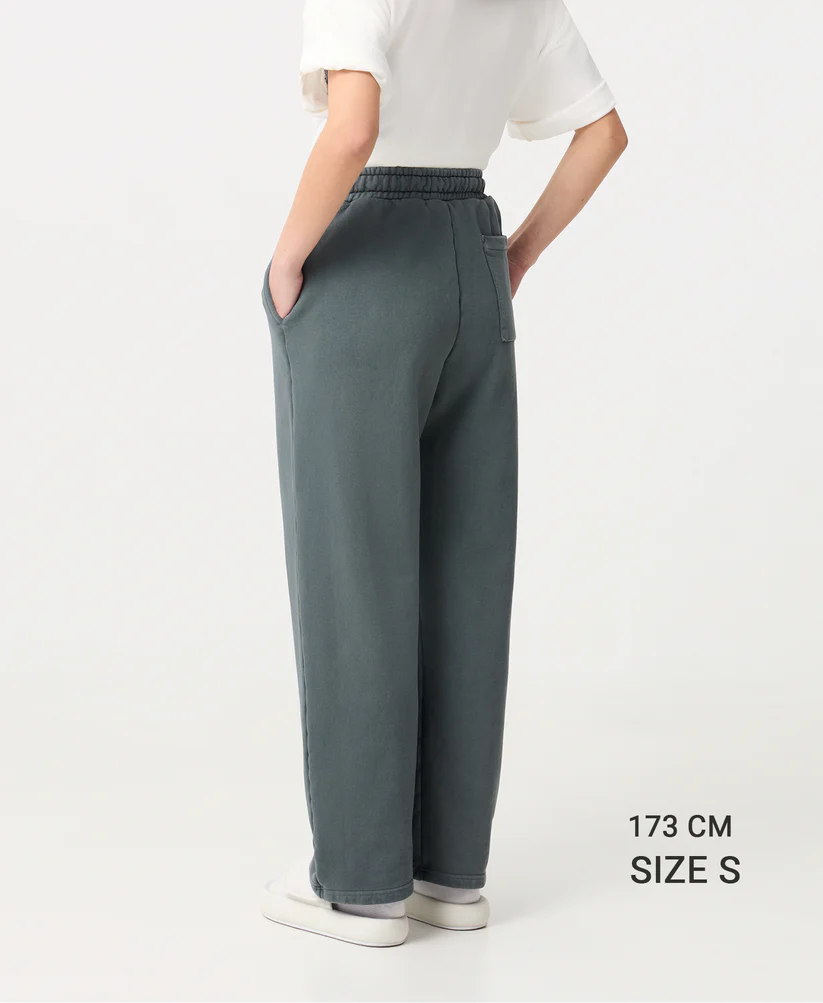 Velour Garments 600 GSM 'Jet Black' Straight-Leg Pants - Image 10