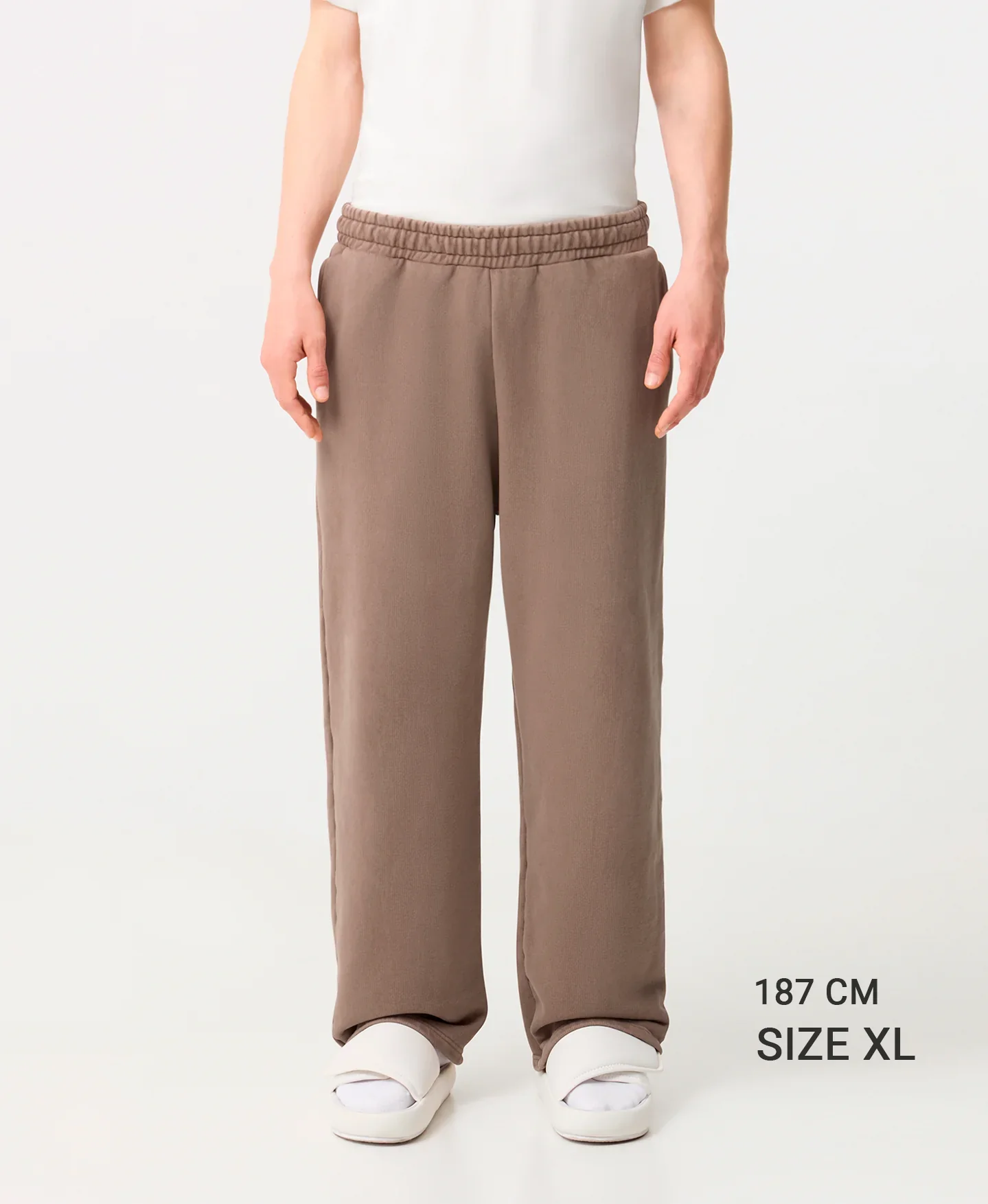 Velour Garments 600 GSM 'Jet Black' Straight-Leg Pants - Image 5