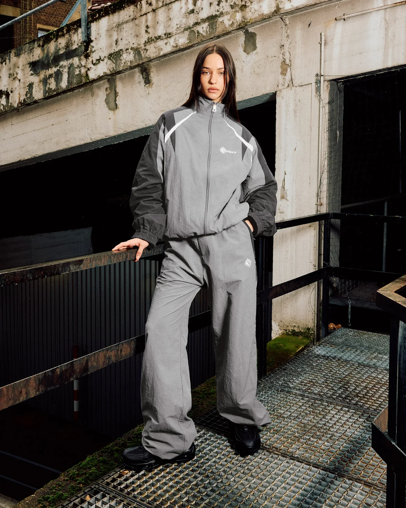 Vicinity Track Pant V2 Beluga - Image 3
